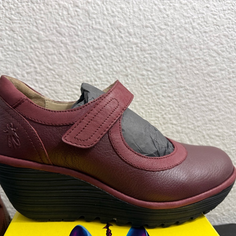 Fly London Mary Jane’s Women's Size 8 Burgundy Leather Wedges Rare color combo